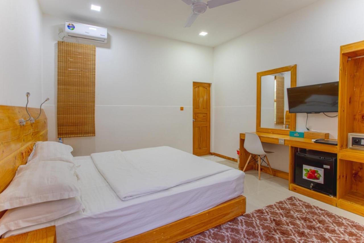 Hotel Alaika Maafushi Extérieur photo